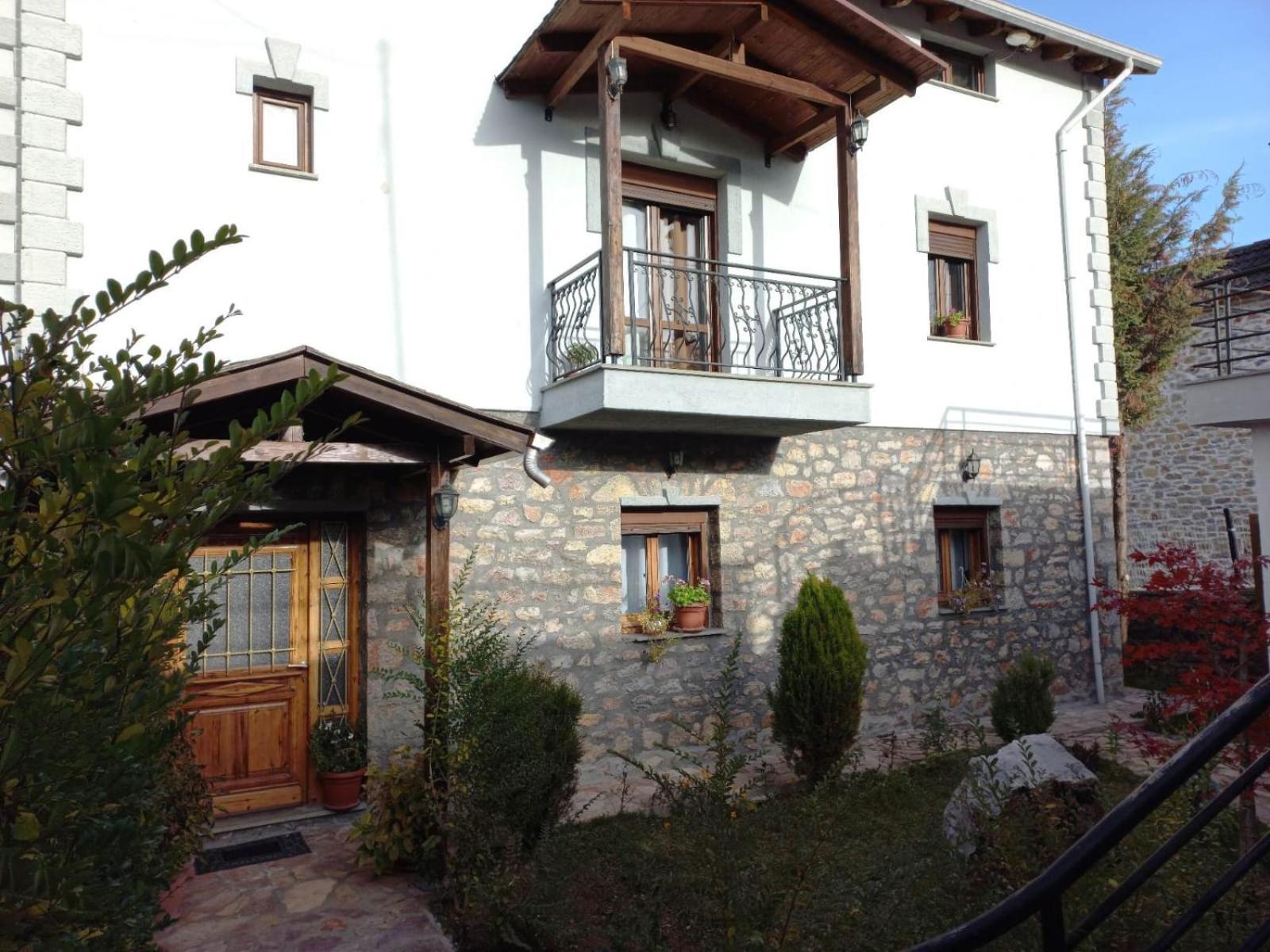 Vila Mata Voskopojë Exteriör bild